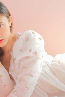 偷拍初高中女奶头视频